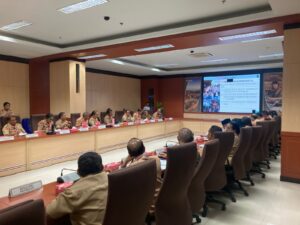 Rapat Koordinasi Bersama Pimpinan Perangkat Daerah Lingkup Pemerintah Provinsi NTT Terkait Evaluasi Kinerja, Persiapan Hari Kemerdekaan dan Perkembangan Isu Sopir Truck