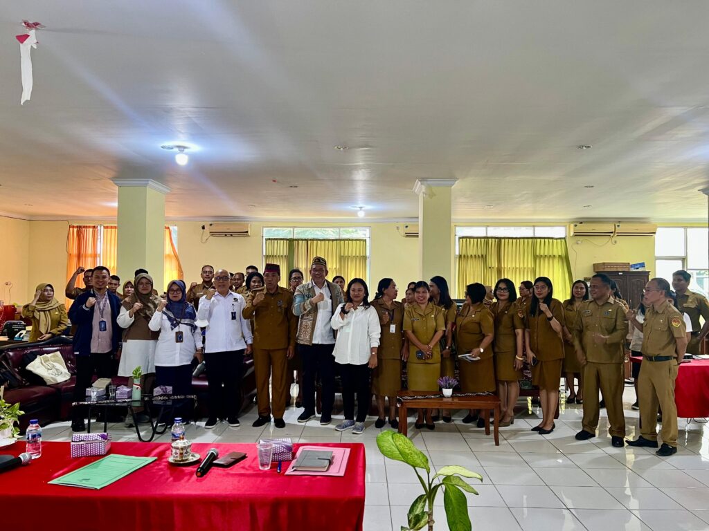 Dinas Koperasi dan UKM Provinsi NTT menggelar rapat koordinasi bersama Tim Kementerian Koordinator Bidang Perekonomian Republik Indonesia (Deputi Bidang Pangan) dan Dinas Koperasi UKM Kota Kupang