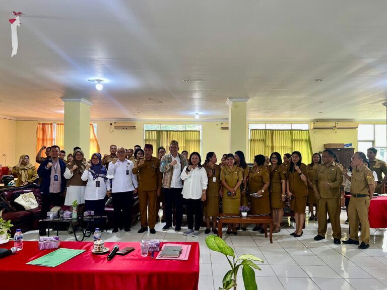 Dinas Koperasi dan UKM Provinsi NTT menggelar rapat koordinasi bersama Tim Kementerian Koordinator Bidang Perekonomian Republik Indonesia (Deputi Bidang Pangan) dan Dinas Koperasi UKM Kota Kupang