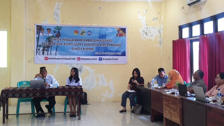 Bimtek Penguatan Kelembagaan Koperasi Bagi KSP/USP/KSPPS/USPPS Koperasi Primer Provinsi di Kota Kupang