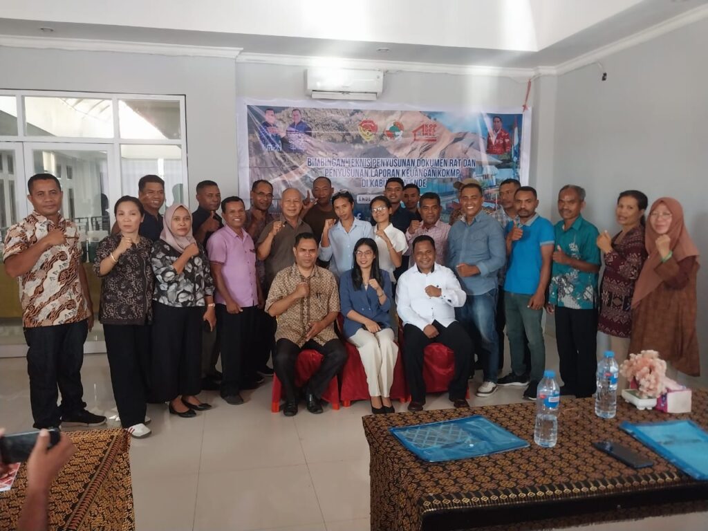 Kegiatan Bimbingan Teknis Penyusunan Dokumen RAT Dan Penyusunan Laporan Keuangan KDKMP di Kabupaten Ende