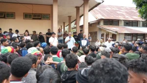 Dokumentasi saat Gubenrur NTT Melki Laka Lena mengunjungi Seminari Mataloko, Kabupaten Ngada.